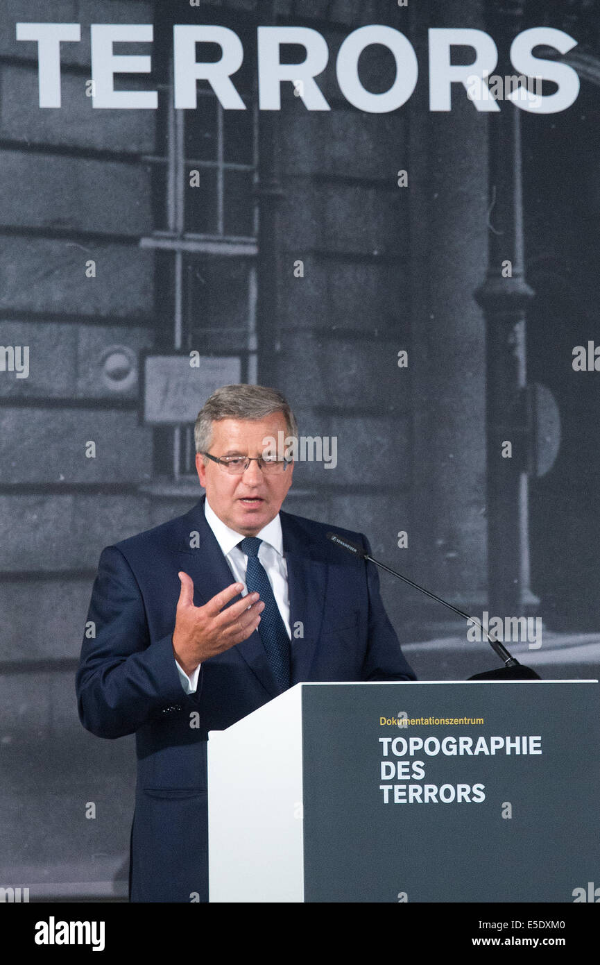 Berlin, Germany. 29th July, 2014. Polish President Bronislaw Komorowski delivers a speech during the opening of the exhibition 'Warsaw Uprising 1944' at history museum Topography of Terror in Berlin, Germany, 29 July 2014. Photo: WOLFGANG KUMM DPA/Alamy Live News Stock Photo