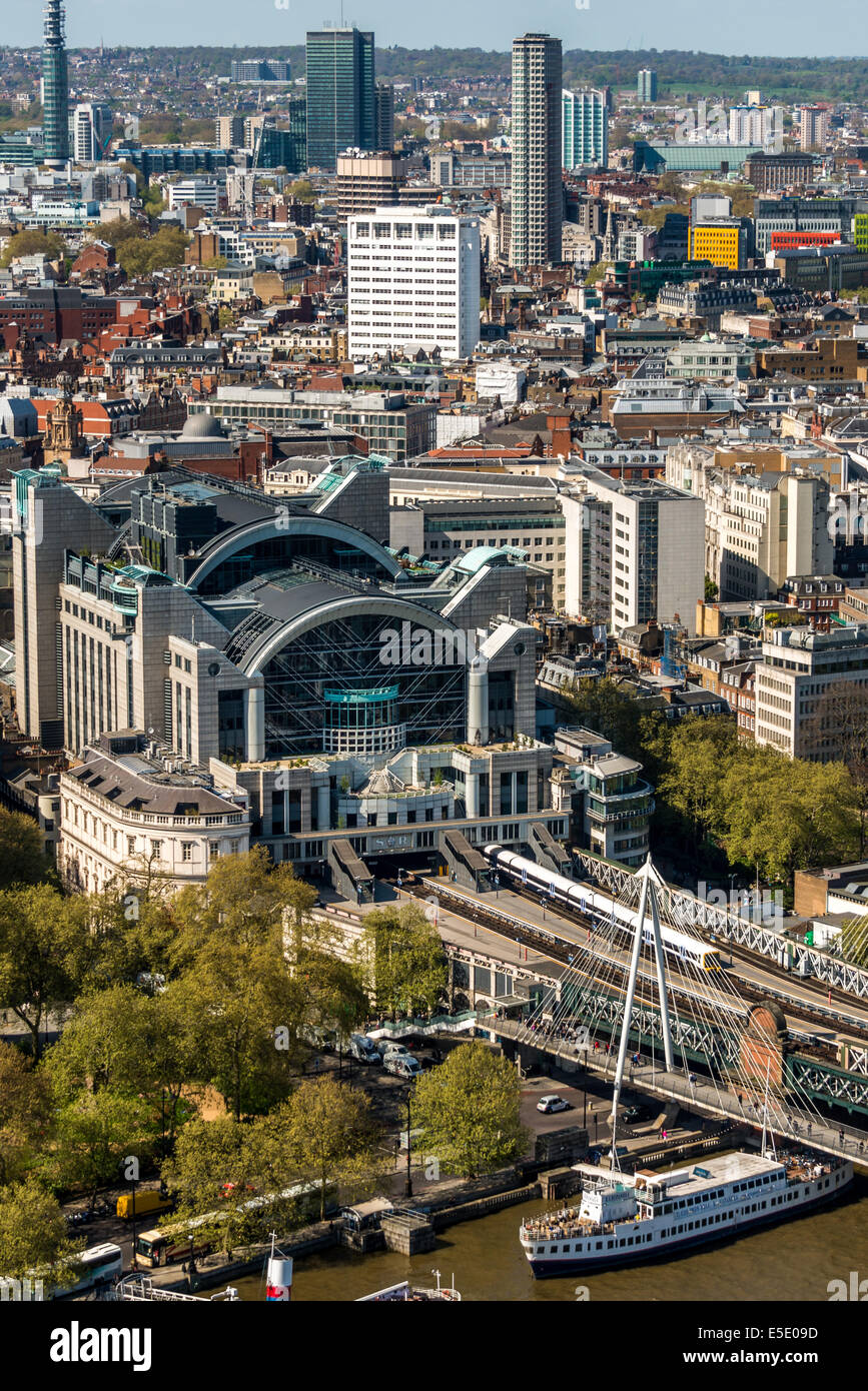 Charing cross railway station hires stock photography and images Alamy