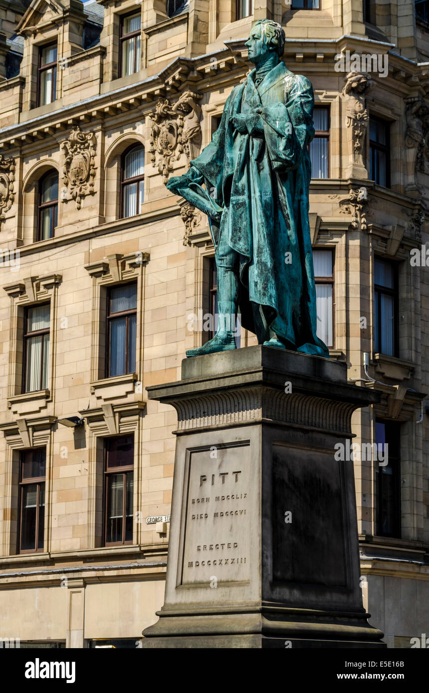 William pitt statue edinburgh hi-res stock photography and images - Alamy