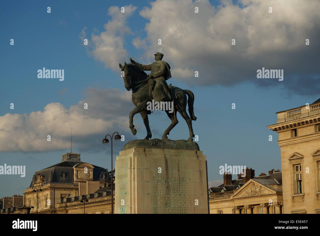 Ecole Militaire, Place Joffre, Avenue de la MottePicquet, Paris, with