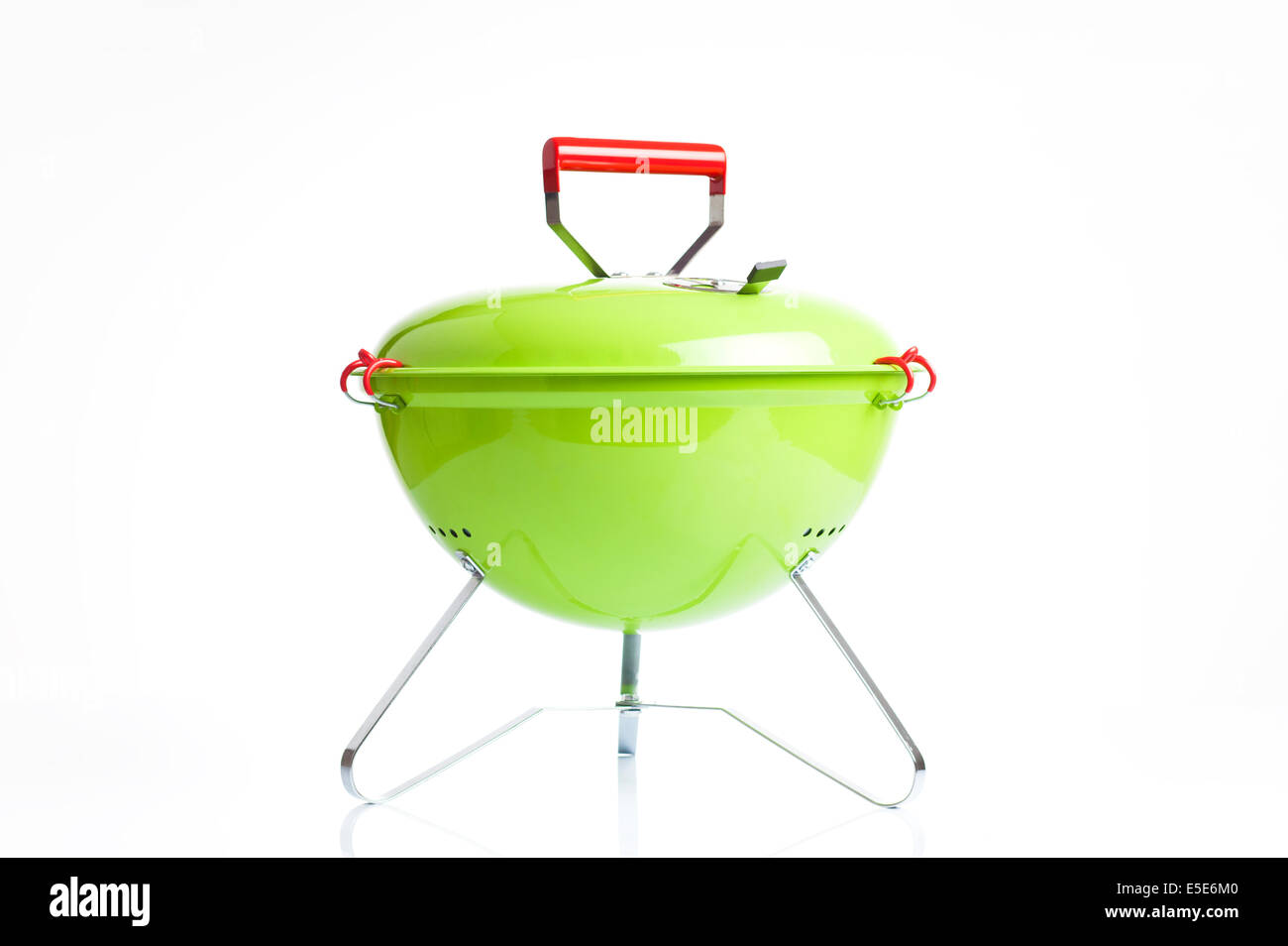 kettle barbecue grill isolated Stock Photo Alamy
