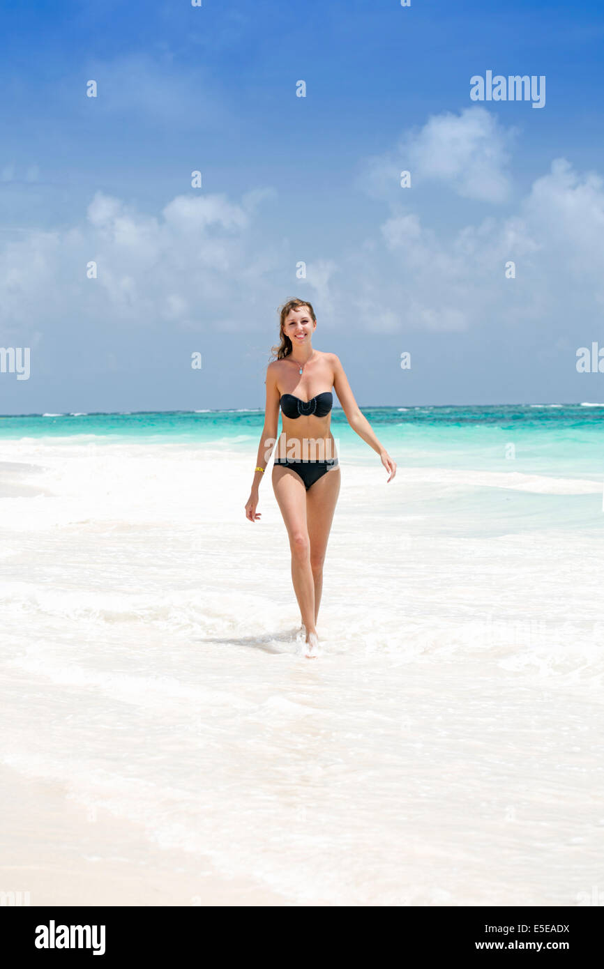 beautiful-women-in-bikini-hi-res-stock-photography-and-images-alamy