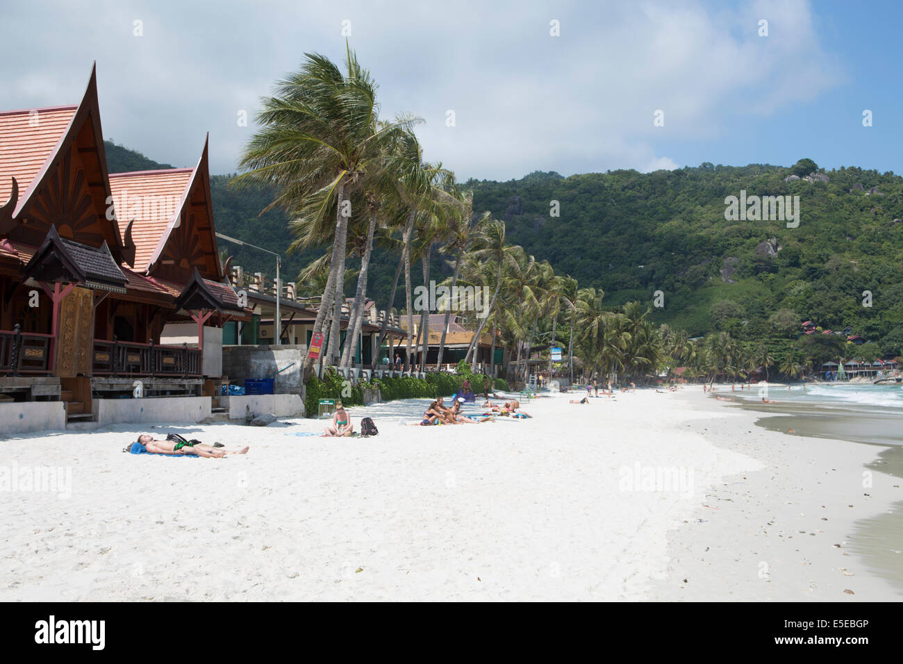 Haad Rin (Hat Rin or Sunrise) beach - the location of the Full Moon Party, Koh Pha Ngang, Thailand Stock Photo