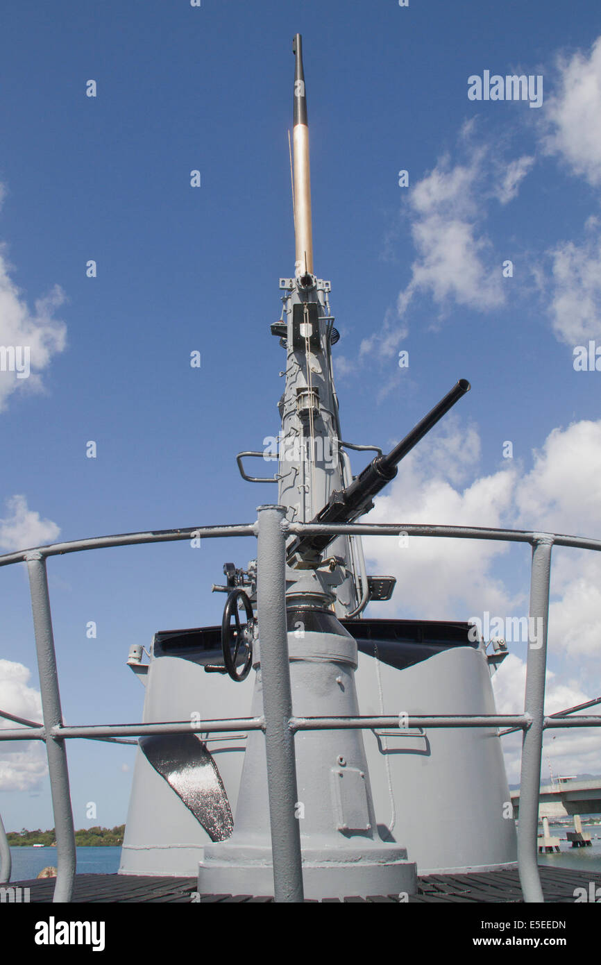 Deck gun and conning tower on USS Bowfin, World War II fleet submarine and now part of the World War II Valor in the Pacific Nat Stock Photo