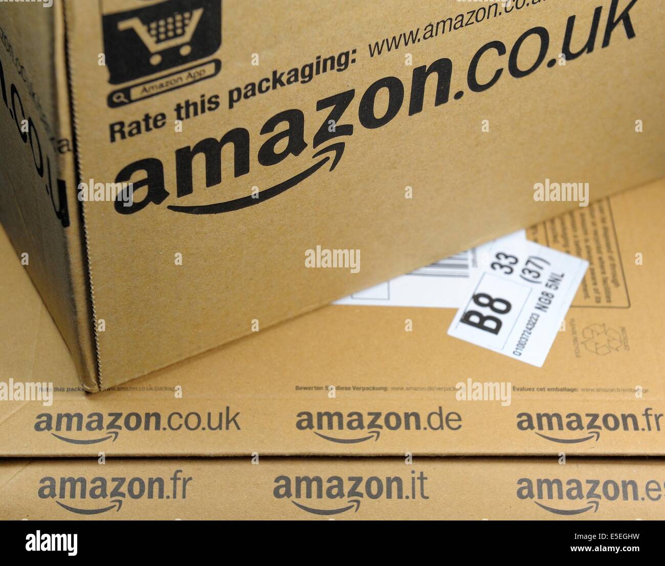 Amazon packaging hi-res stock photography and images - Page 2 - Alamy