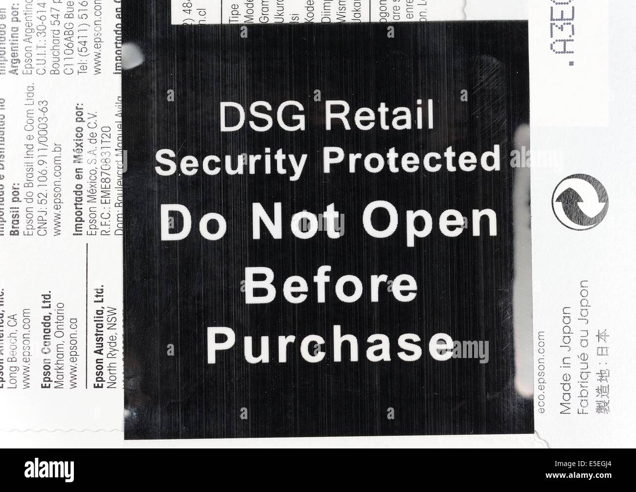 https://c8.alamy.com/comp/E5EGJ4/dsg-retail-do-not-open-before-purchase-security-tag-E5EGJ4.jpg