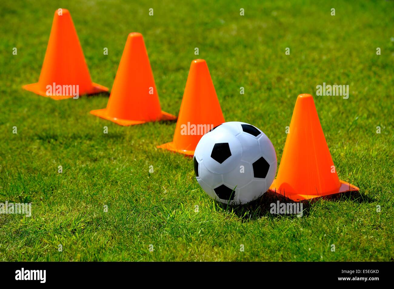Football cones hires stock photography and images Alamy