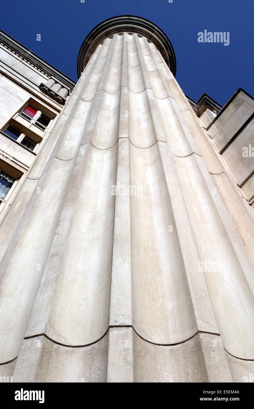 France, paris 14e, montparnasse, place de catalogne, architecte riccardo bofill, detail fut de colonne, Stock Photo