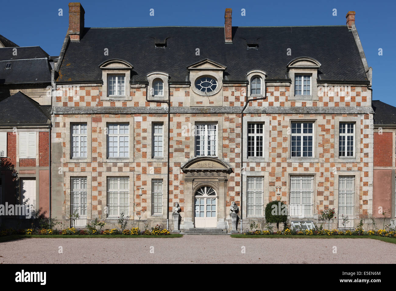 France, Haute Normandie, eure, bernay, musee municipal donnant sur le ...