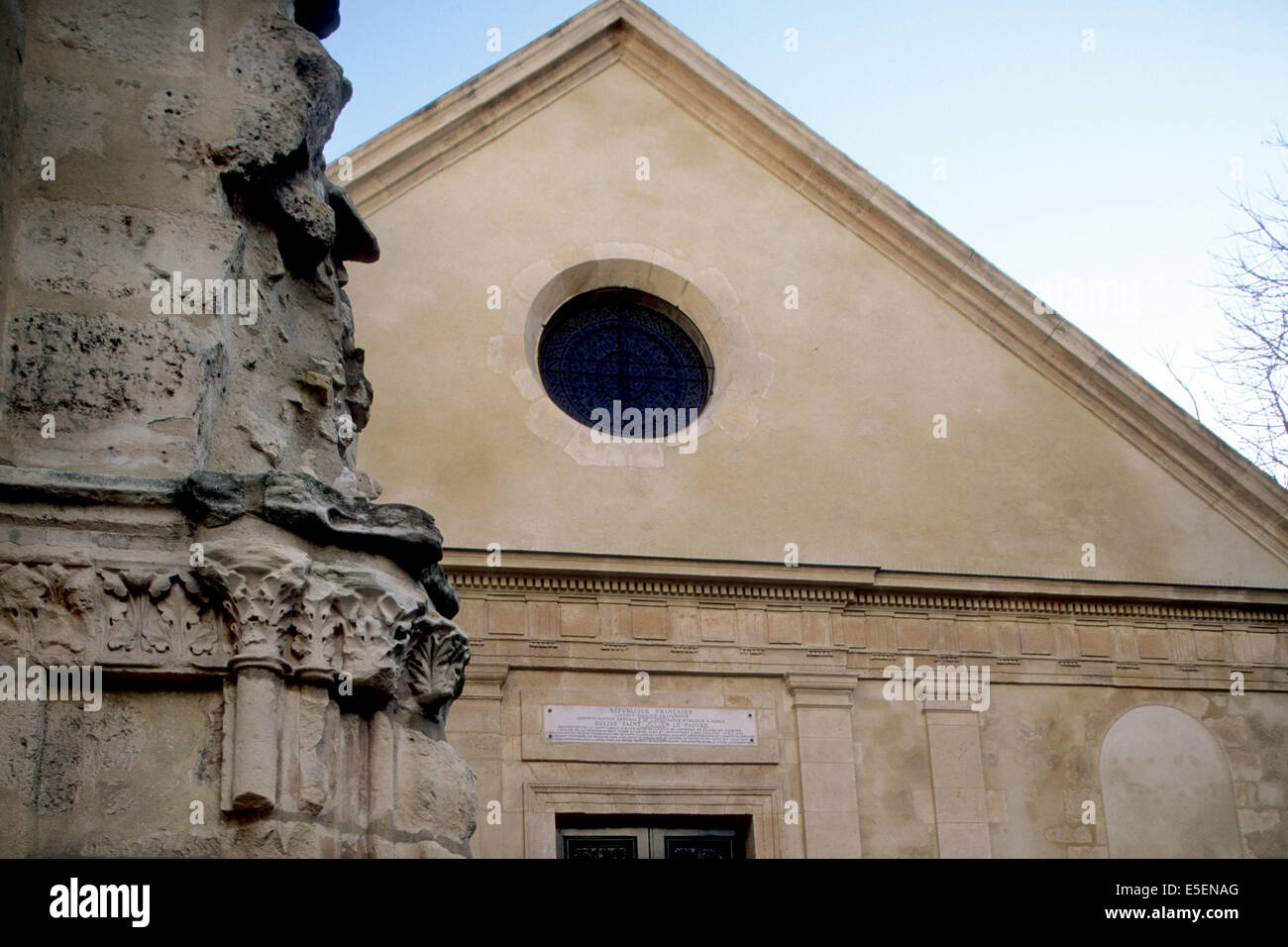 France, paris 5e, eglise saint julien le pauvre, vestiges de chapiteau, art gothique, Stock Photo