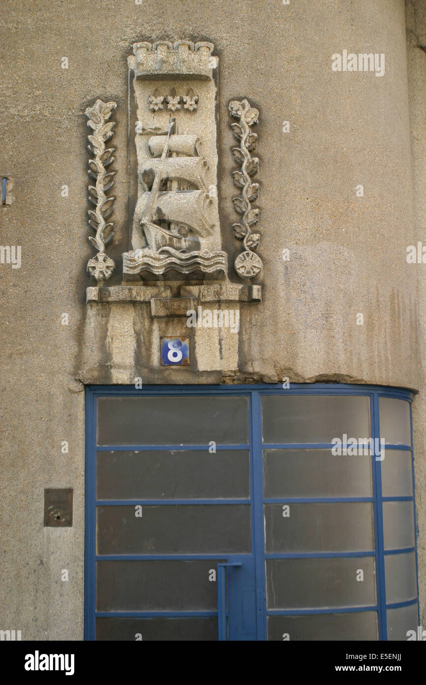 caserne de pompiers rue Mesnil archi Robert Mallet-Stevens