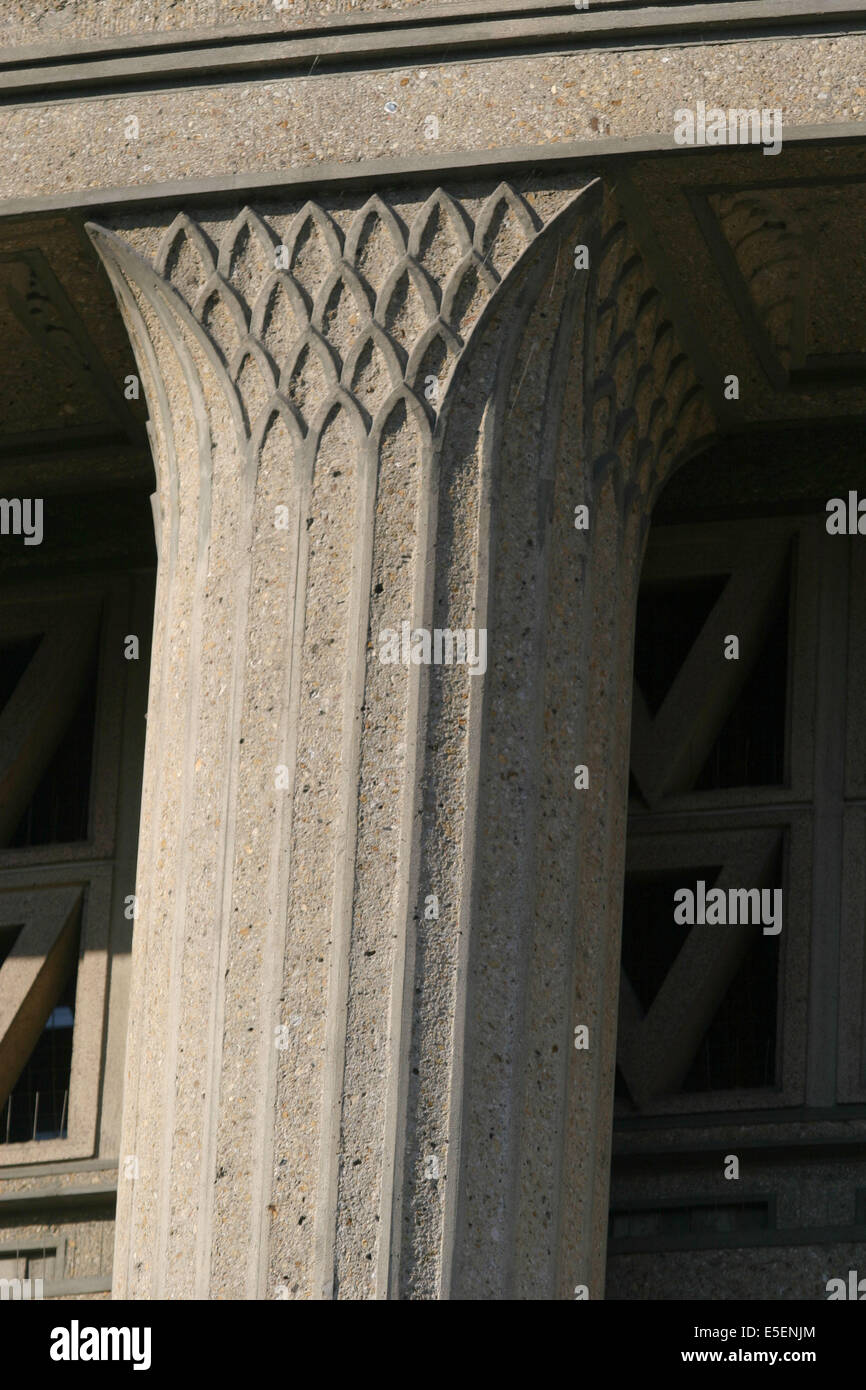 France Paris 16e Conseil Economique Et Social Avenue D Ienaancien Musee Des Travaux Publics Architecte Auguste Perret Beton Stock Photo Alamy