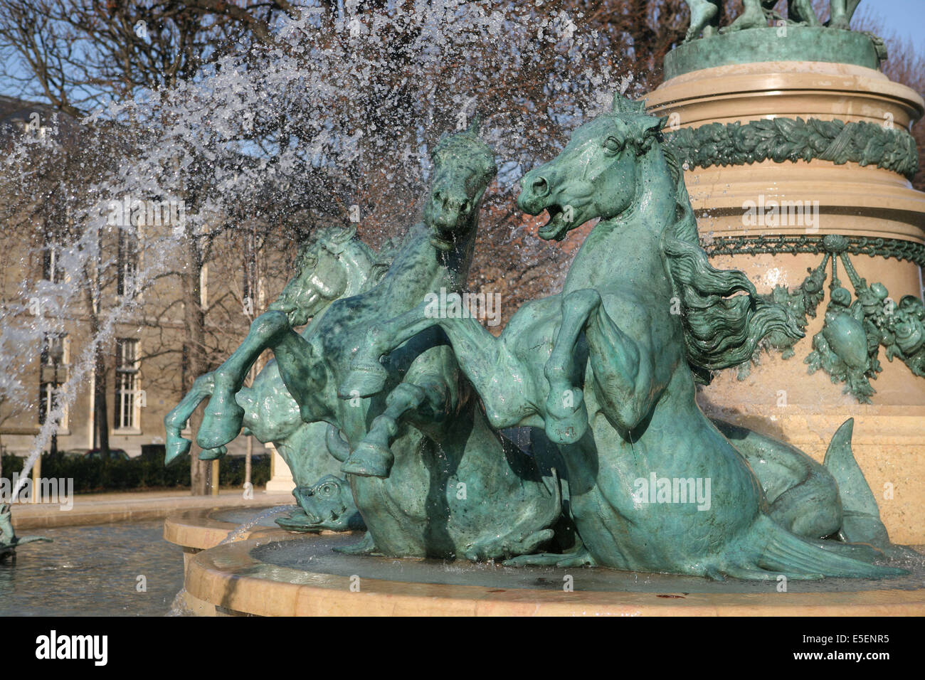 France, paris 6e, avenue de l'observatoire, fontaine Carpeaux, les quatre parties du monde, chevaux de Fremier et globe de Legrain (1867) Stock Photo