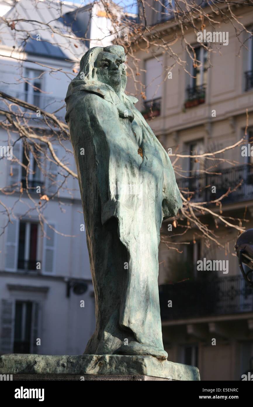 France, paris 6e, montparnasse, boulevard raspail, statue de Rodin, hommage  a Balzac, sculpture, bronze Stock Photo - Alamy