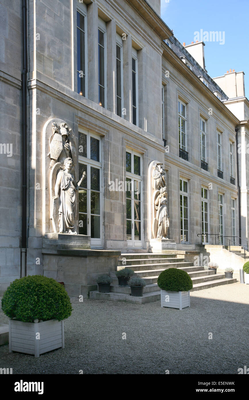 Mairie du 7e hires stock photography and images Alamy Mairie du 7e hires stock photography and images Alamy