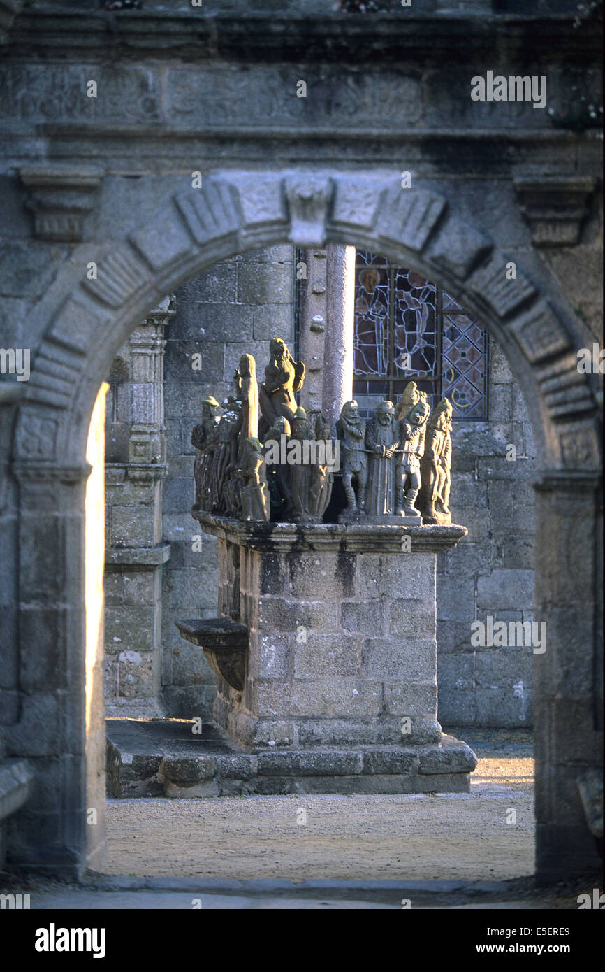 France, Bretagne, finistere nord, circuit des enclos paroissiaux, enclos paroissial de saint