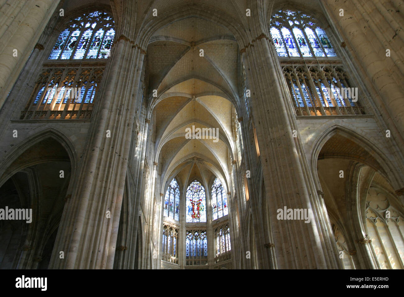 croisee-du-transept-hi-res-stock-photography-and-images-alamy