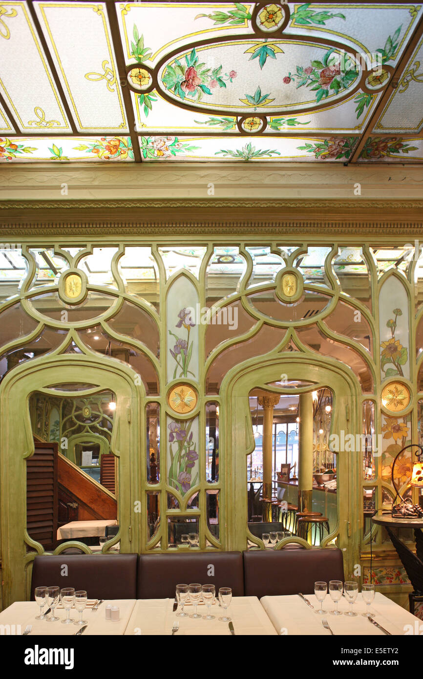 Bouillon Racine à Paris (détail Stock Photo Alamy