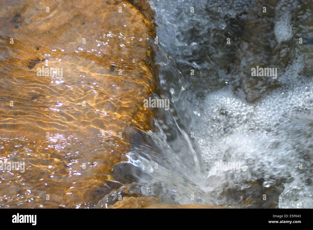 France Region Picardie Oise Elincourt Sainte Marguerite Eau Environnement Ecologie Developpement Durable Nature Source Qui Coule Pres Du Lavoir Reconstitue En 03 Stock Photo Alamy France Region Picardie Oise Elincourt Sainte Marguerite Eau Environnement Ecologie Developpement Durable Nature Source Qui Coule Pres Du Lavoir Reconstitue En 03 Stock Photo Alamy