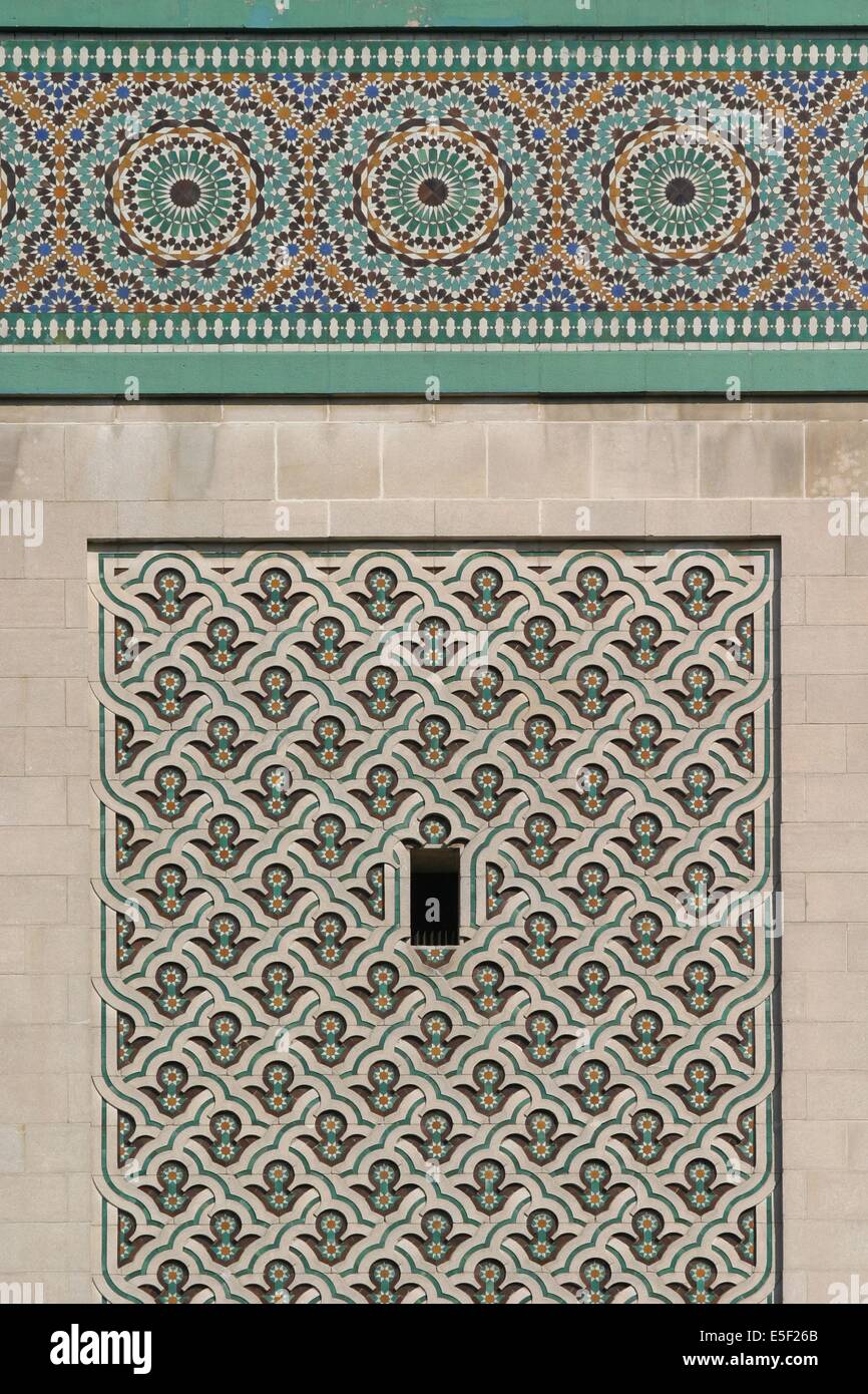 mosquee de Parisdepuis la place du puits de l'ermite Stock Photo Alamy mosquee de Parisdepuis la place du puits de l'ermite Stock Photo Alamy
