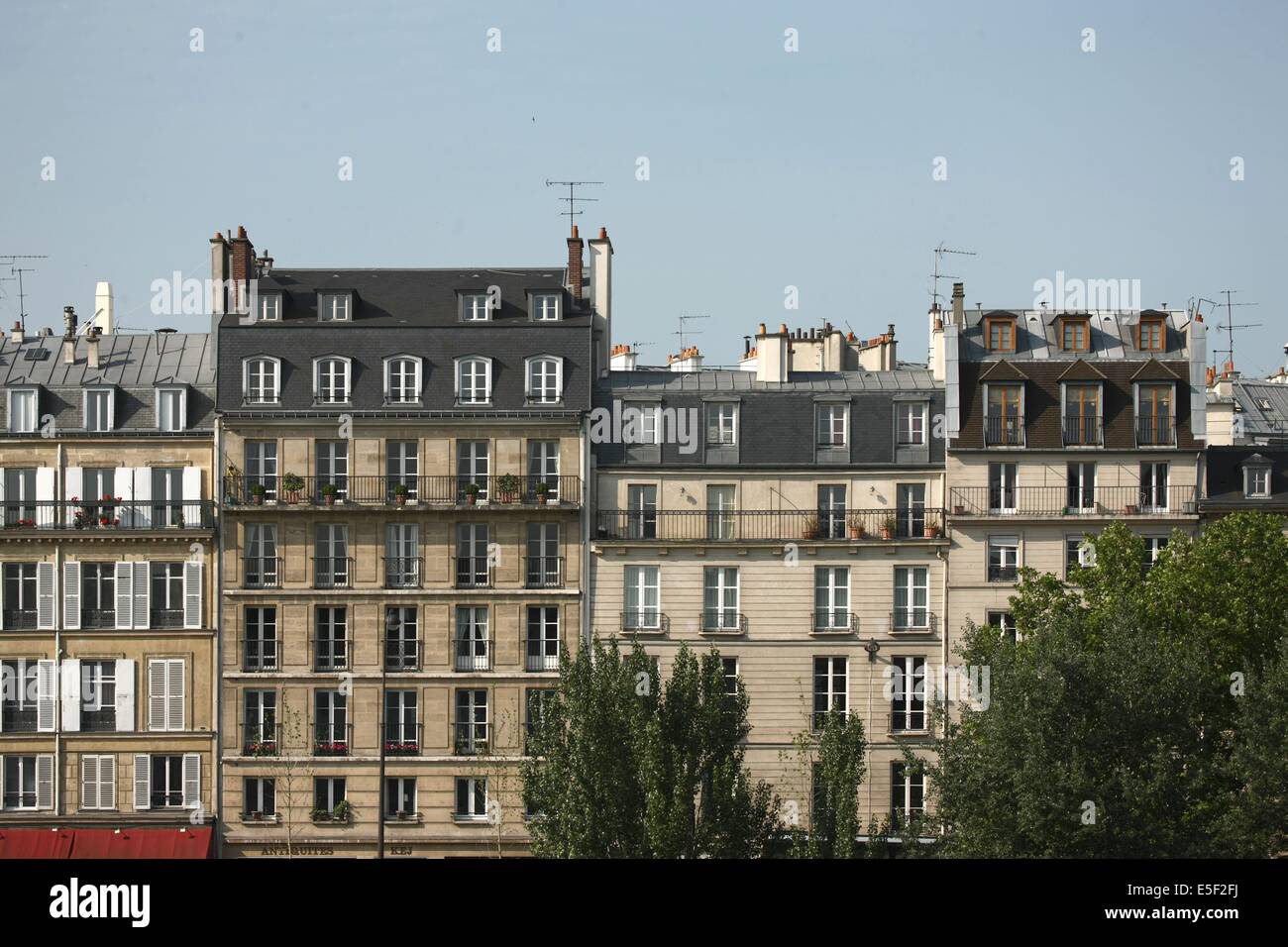 France, paris, quai des grands augustins, bord de seine, immeubles, batiments, Stock Photo