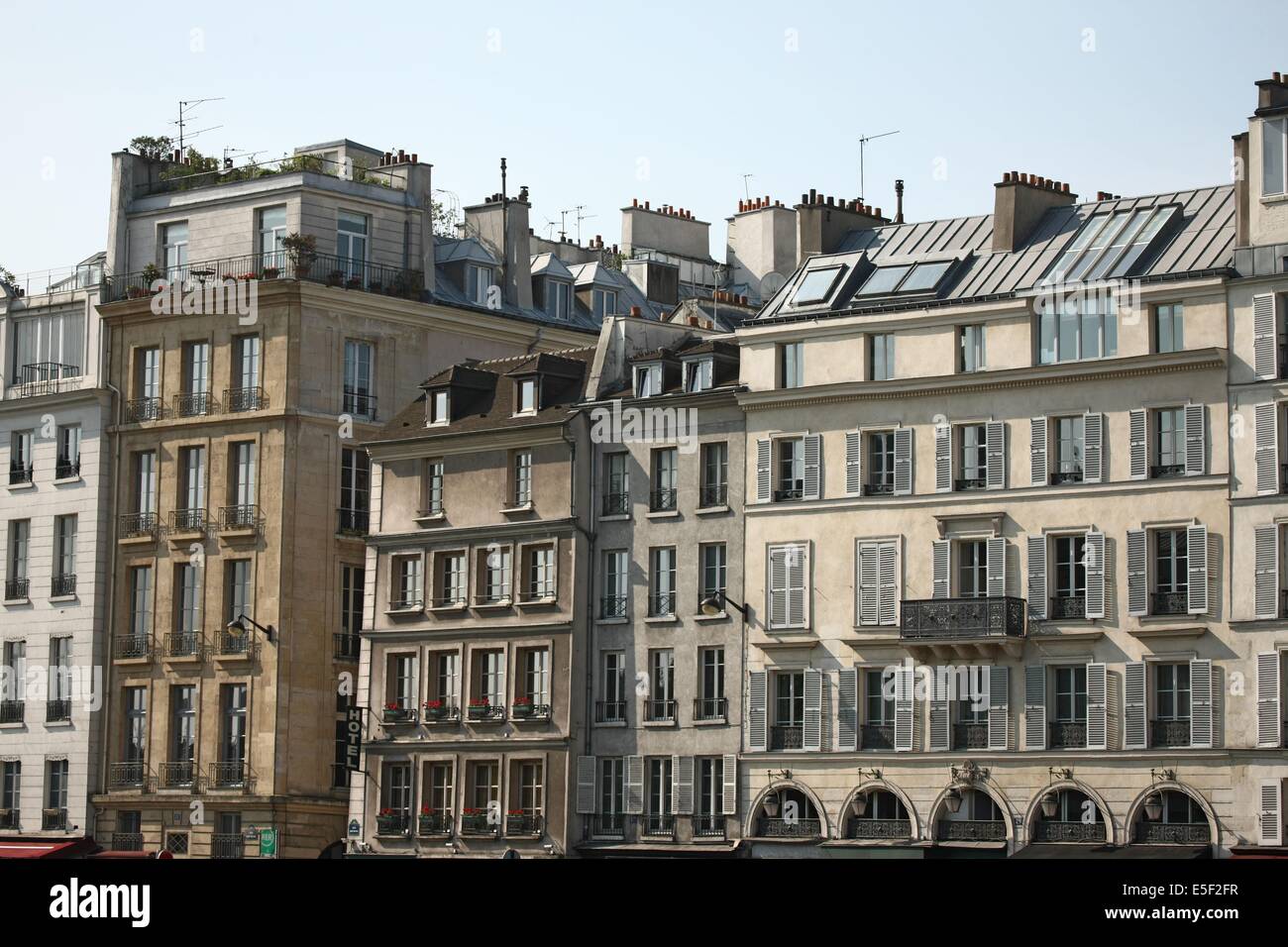 France, paris, quai des grands augustins, bord de seine, immeubles, batiments, Stock Photo