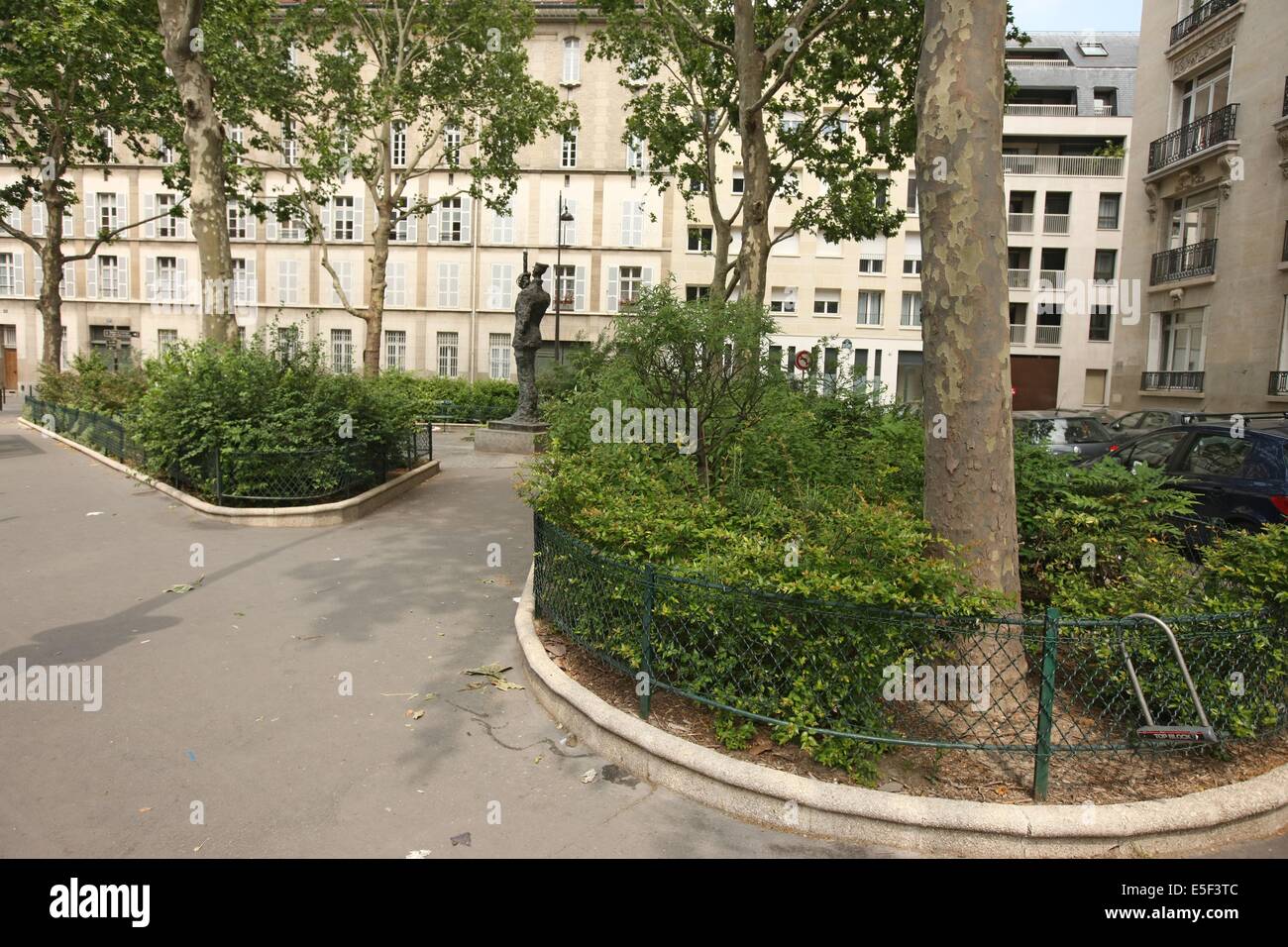 sculpture 6e arrondissement