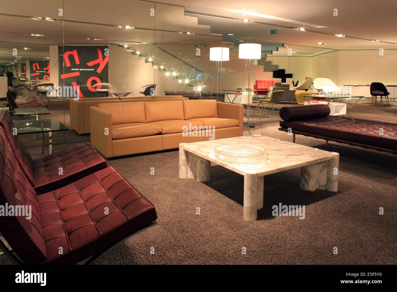 Showroom knollinternational france hires stock photography and images