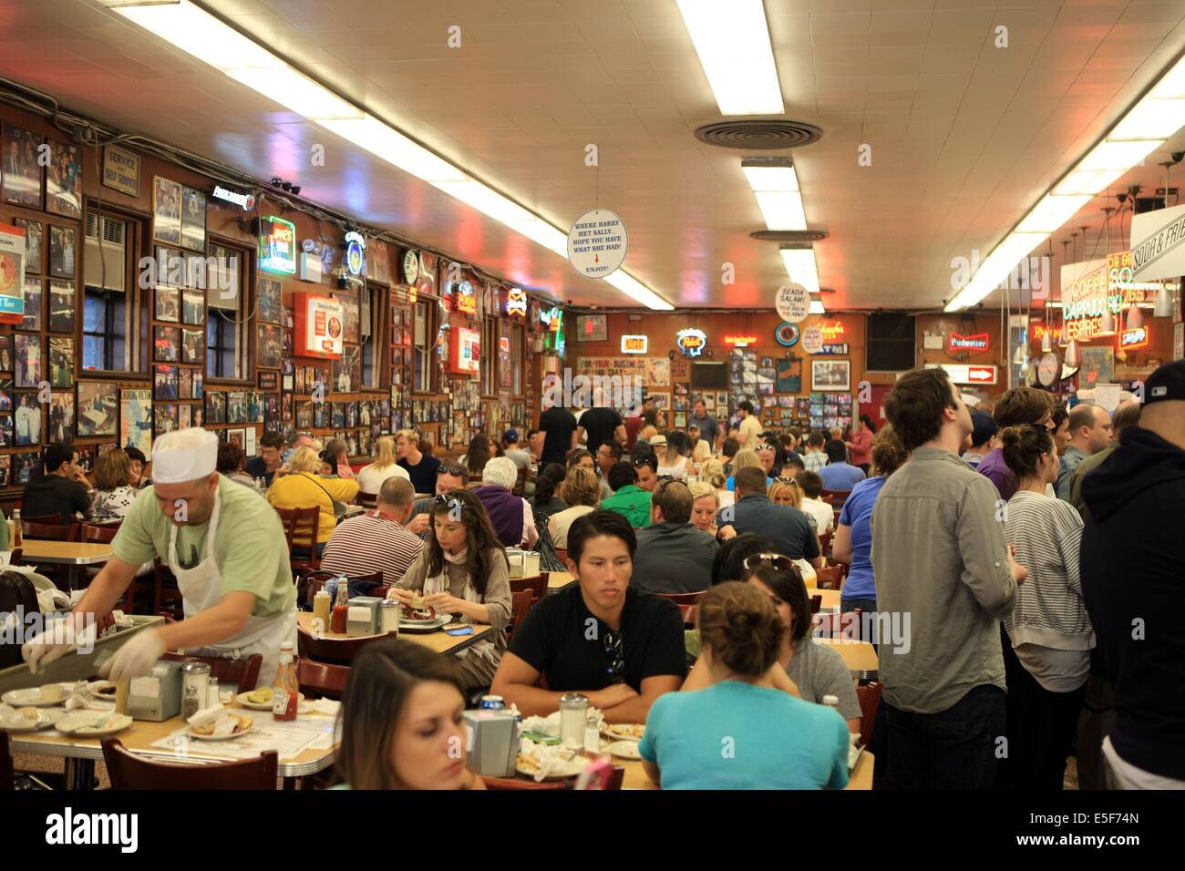 usa, state of New York, NYC, Manhattan, Lower East Side, delicatessen