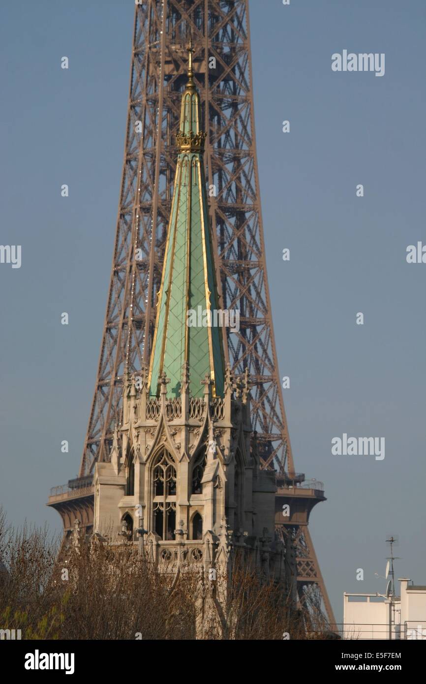 Eglise americaine et tour eiffel hires stock photography and images