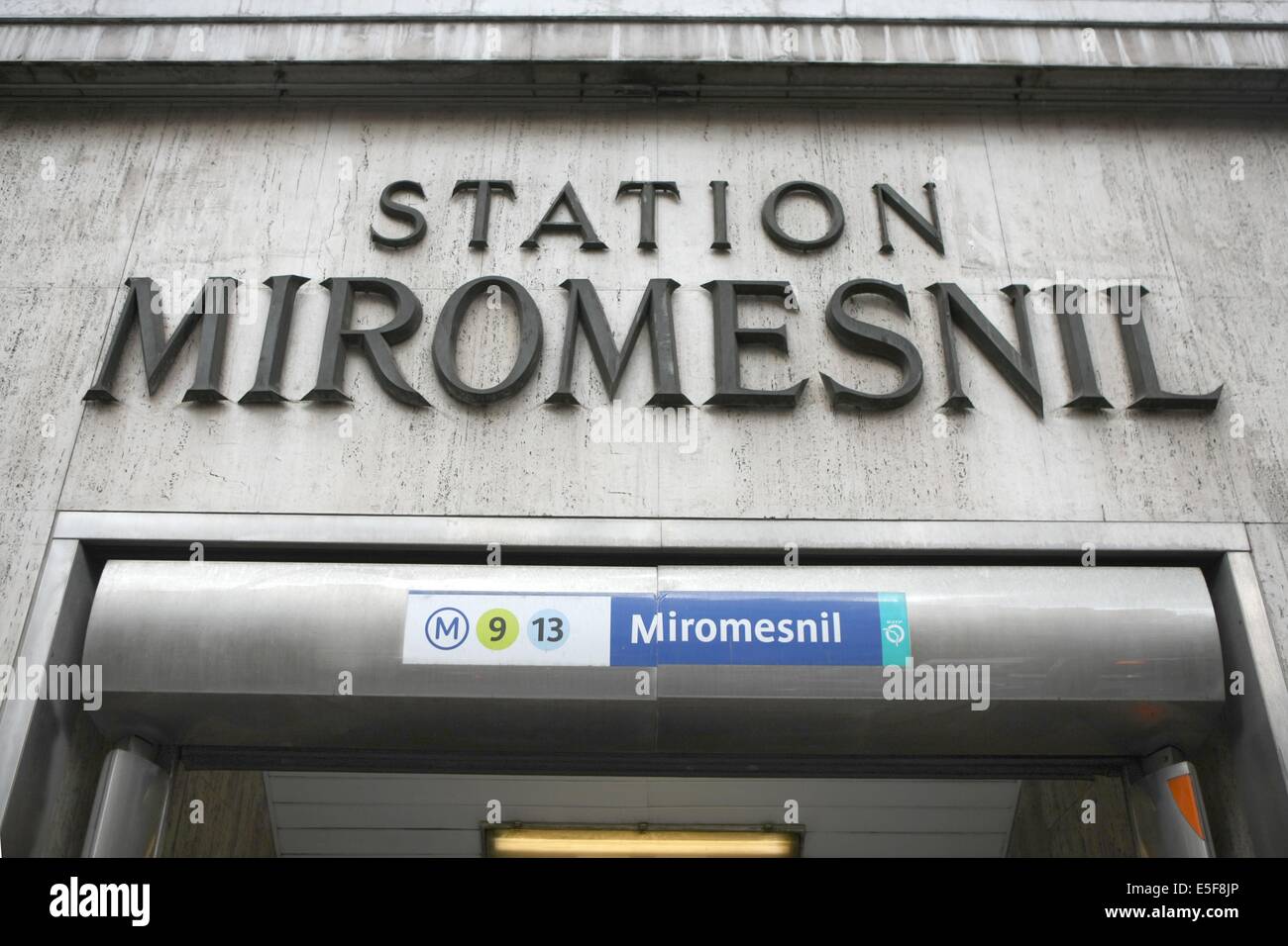 Station de metro miromesnil hires stock photography and images Alamy
