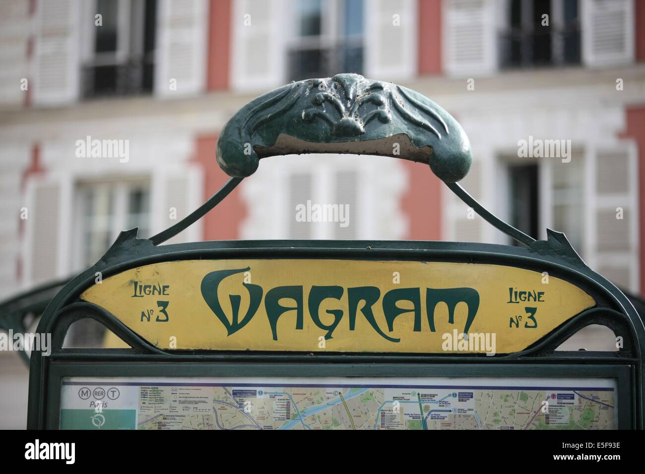 Station wagram hi-res stock photography and images - Alamy Station wagram hi-res stock photography and images - Alamy