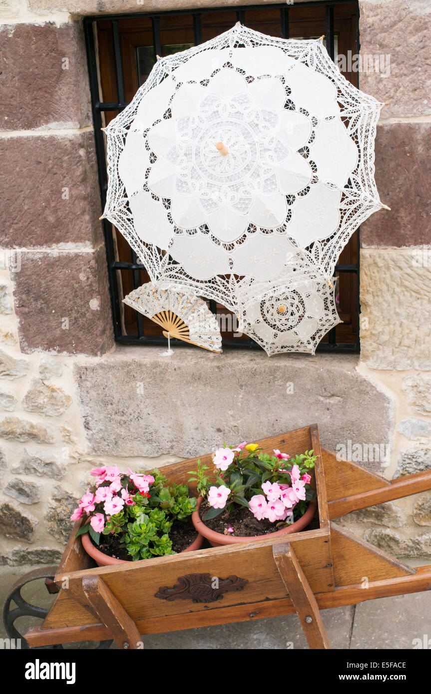 Sombrilla Paseo Mujer Sombrilla De Encaje Con Forma De Abanico Para Boda Y  Mujer, | Cuotas Sombrilla De Paseo Mujer, image size:863x1390