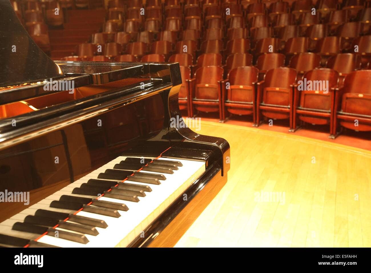 Salle cortot hi-res stock photography and images - Alamy