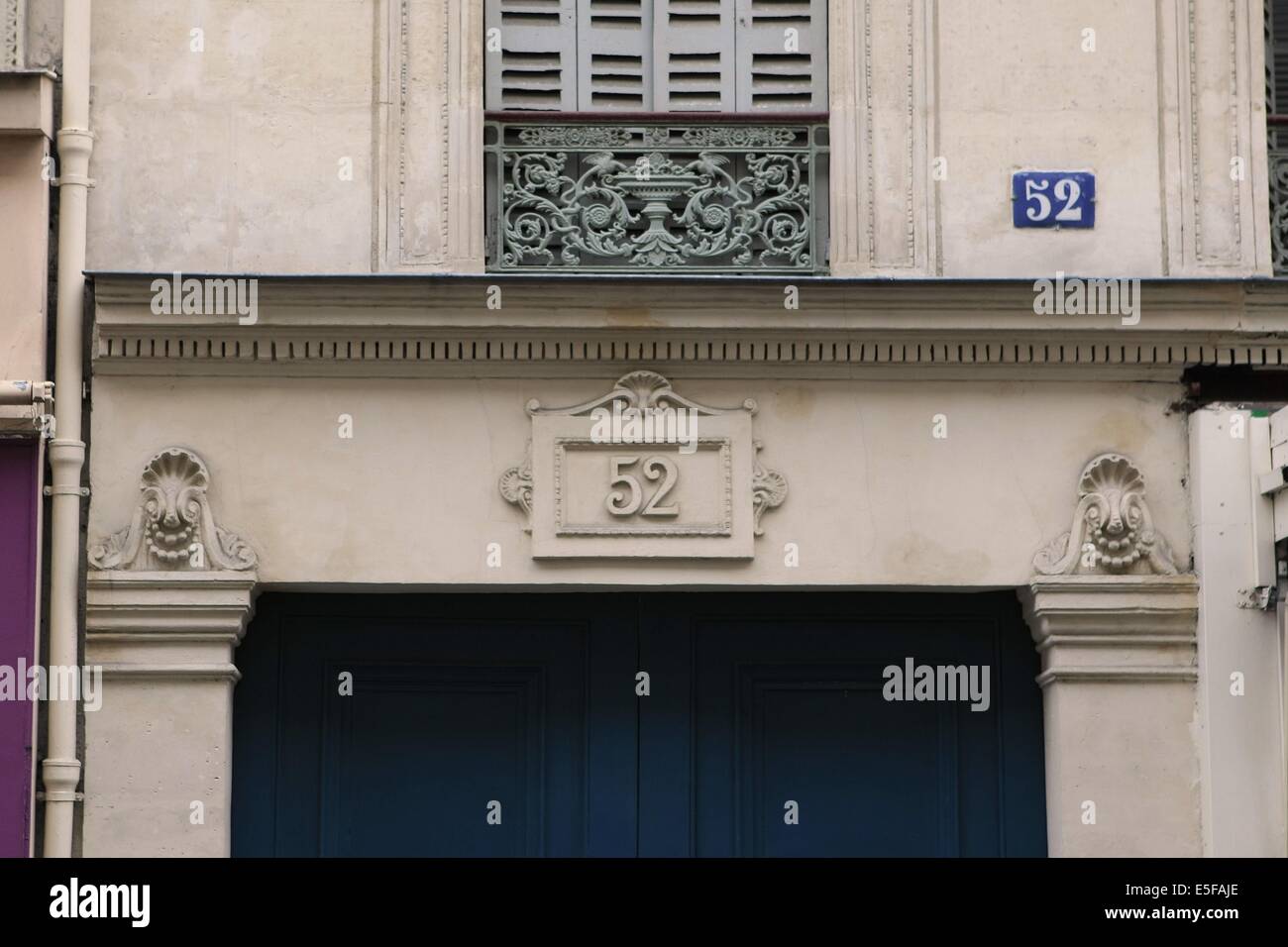 Rue notre dame de lorette hires stock photography and images Alamy
