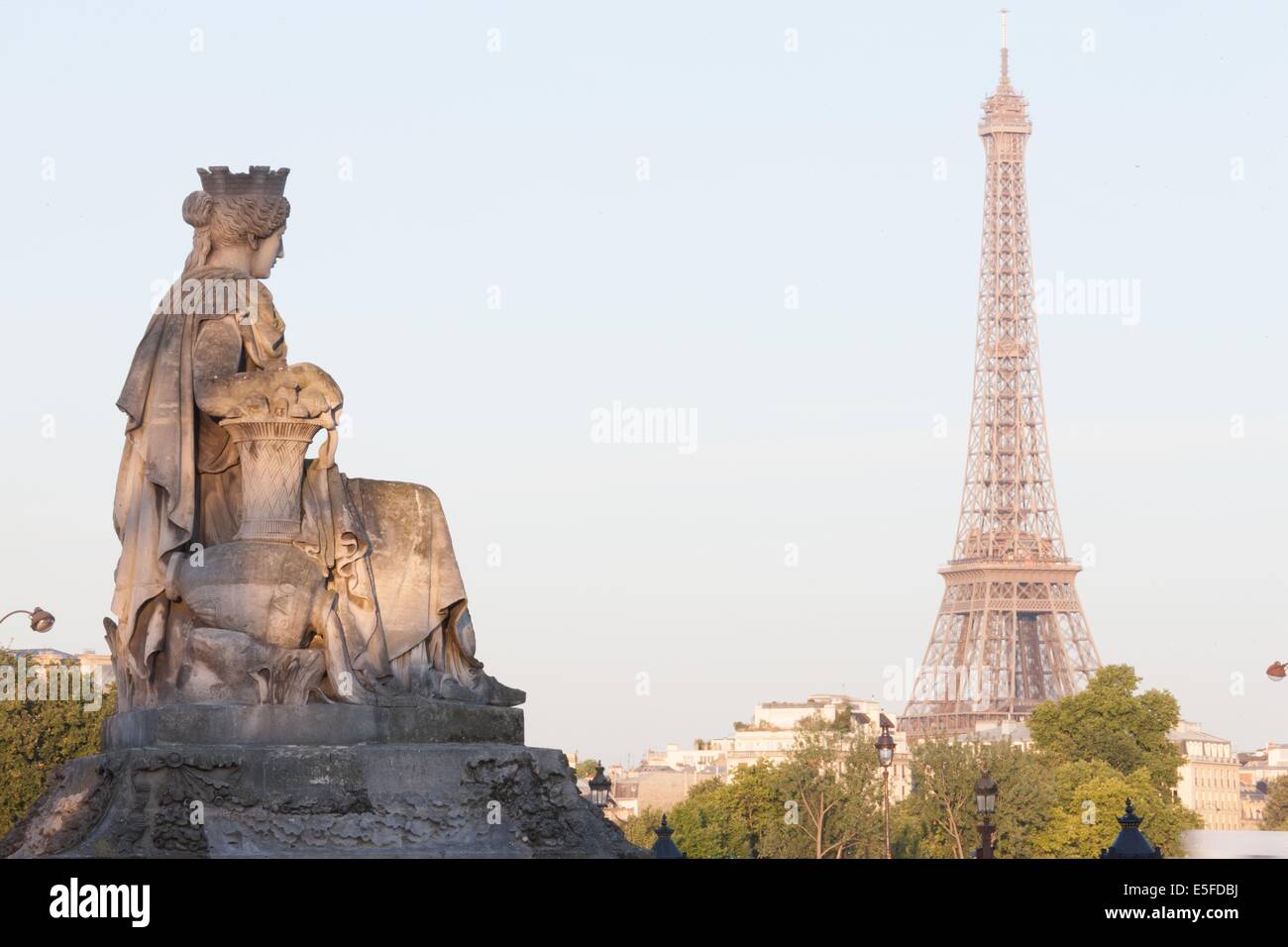 jardin de la tour eiffel