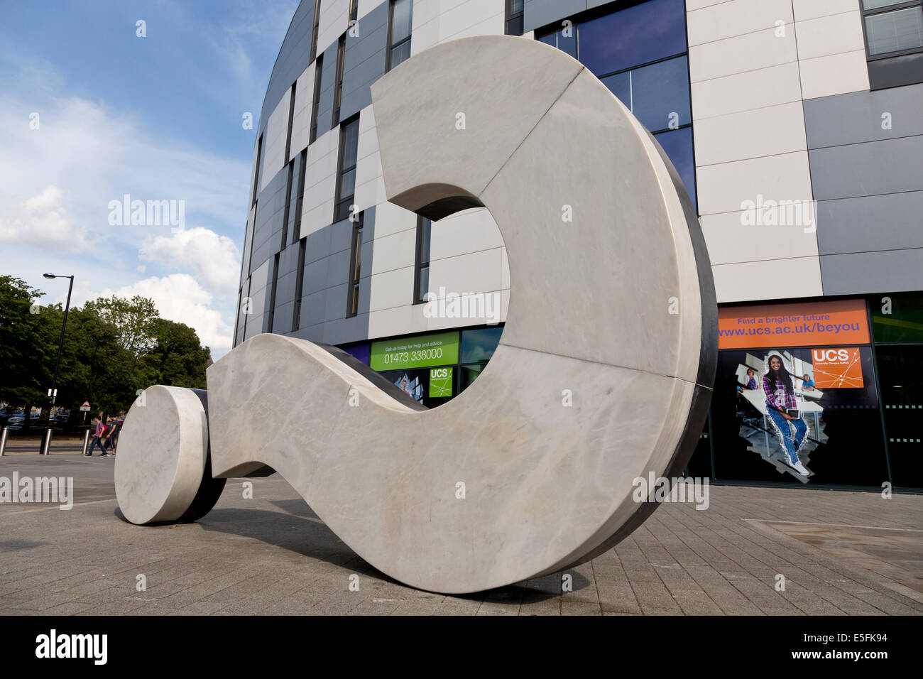 Question mark sculpture hi-res stock photography and images - Alamy