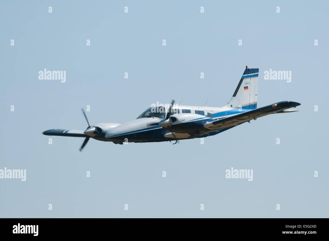 Twin engines plane Piper Pa34 200T Seneca II, France Stock Photo Alamy