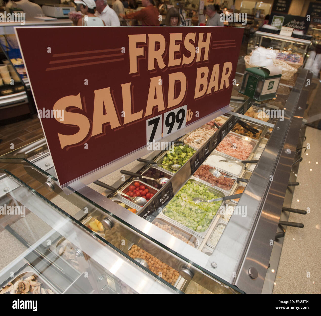 Laguna Hills, California, USA. 30th July, 2014. The Fresh Market supermarket opening of the