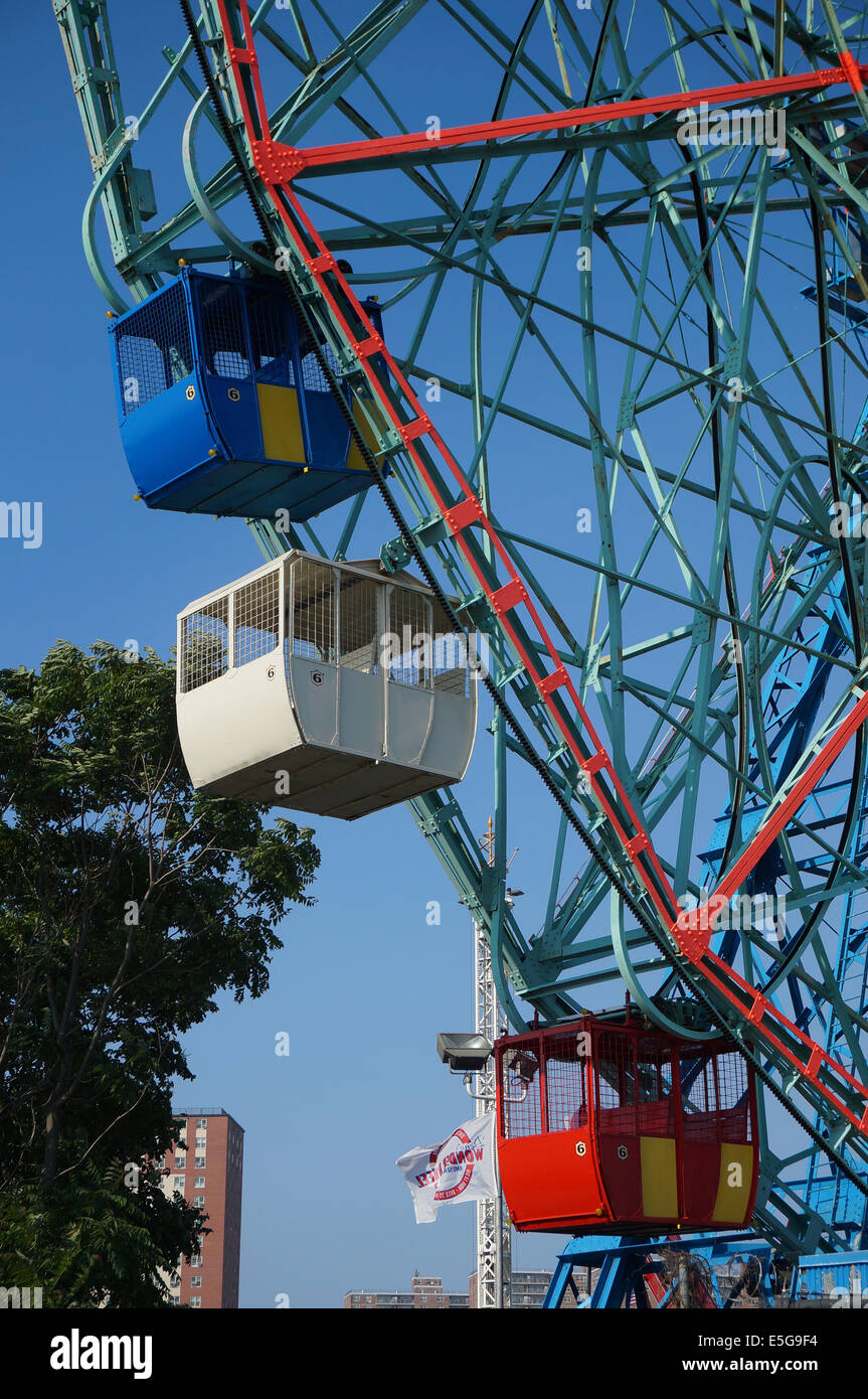 Coney Island Wonder Wheel High Resolution Stock Photography and Images ...