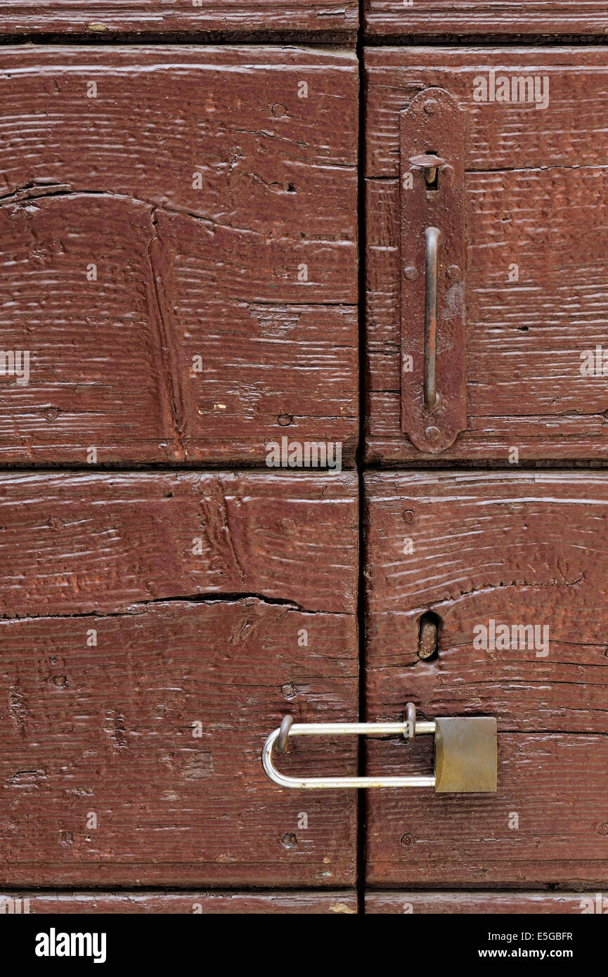 Old strong wooden door hi-res stock photography and images - Alamy