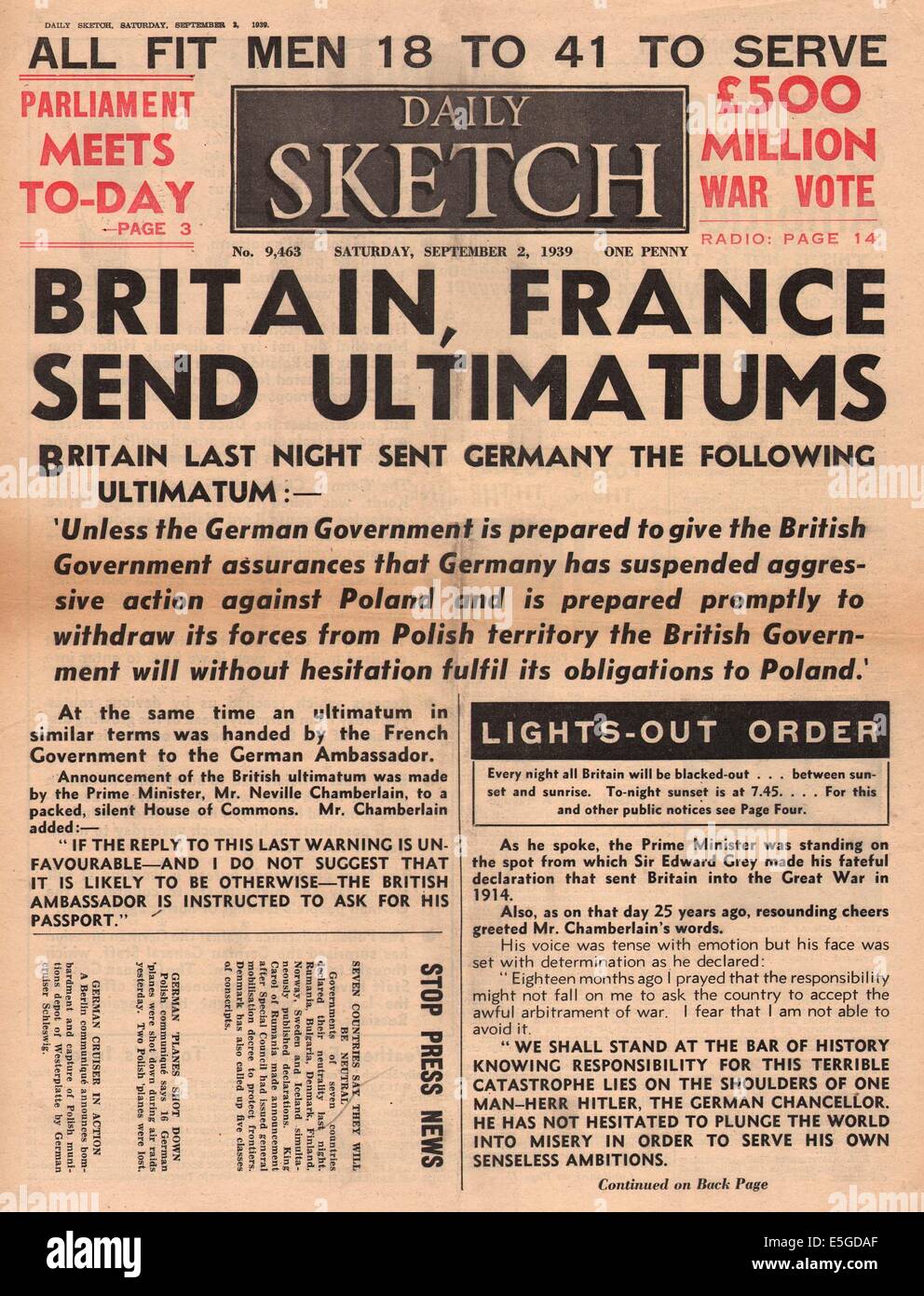1939 Daily Sketch front page reporting Britain sends ultimatum to Germany and promises to stand by Poland Stock Photo