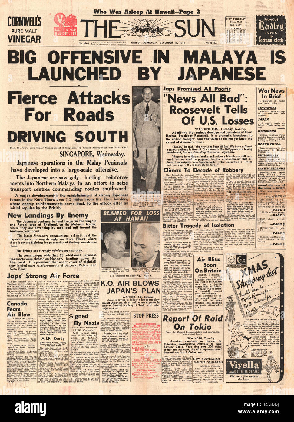 1941 The Sun (Sydney) front page reporting Japanese attack on Malaya Stock Photo