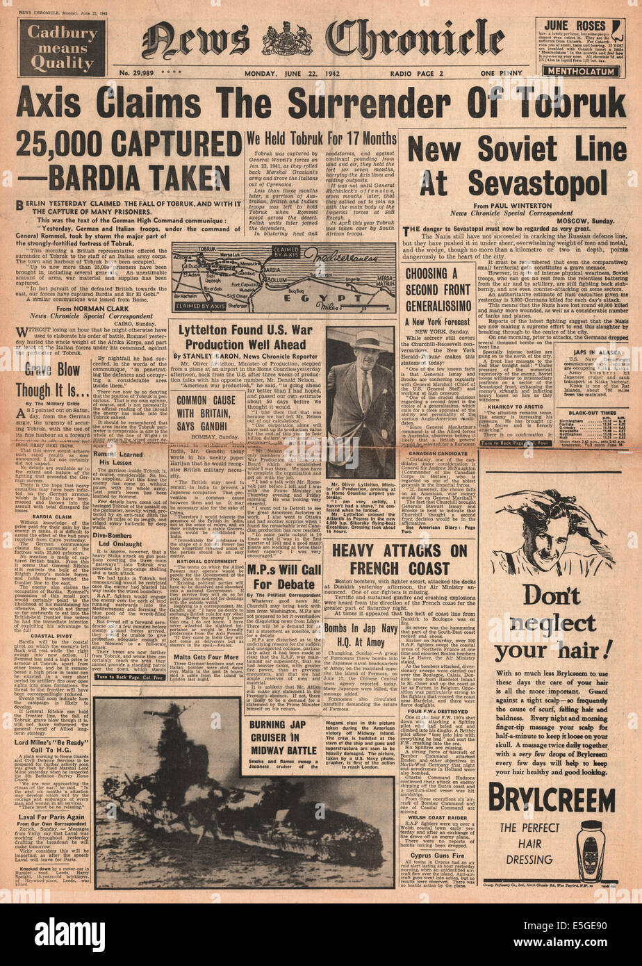 1942 News Chronicle front page reporting German and Italin forces capture Tobruk Stock Photo