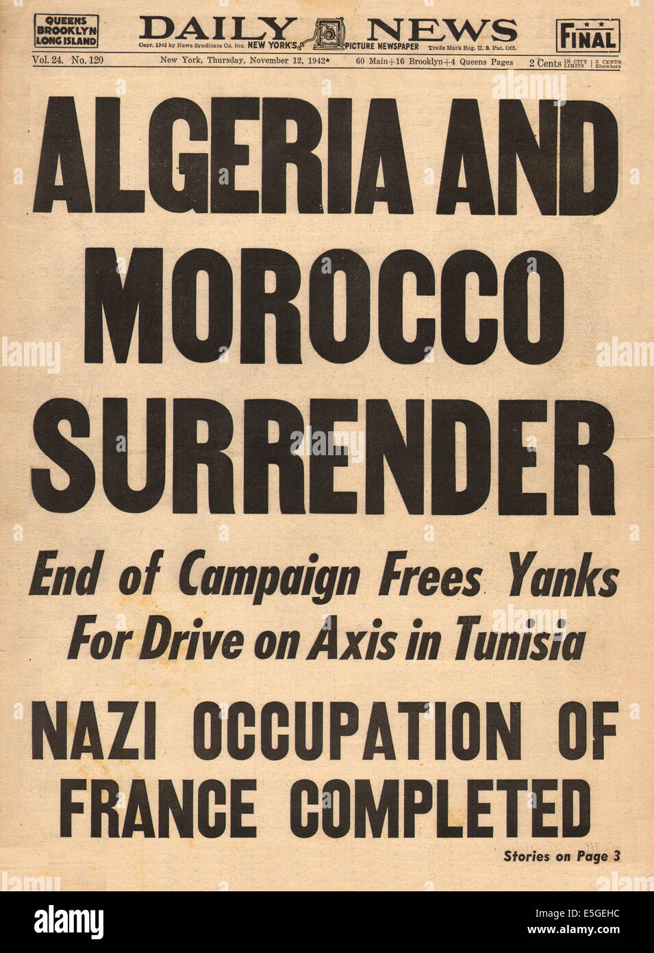 1942 Daily News (New York) front page reporting Algeria & Morocco Surrender to the Allies Stock Photo