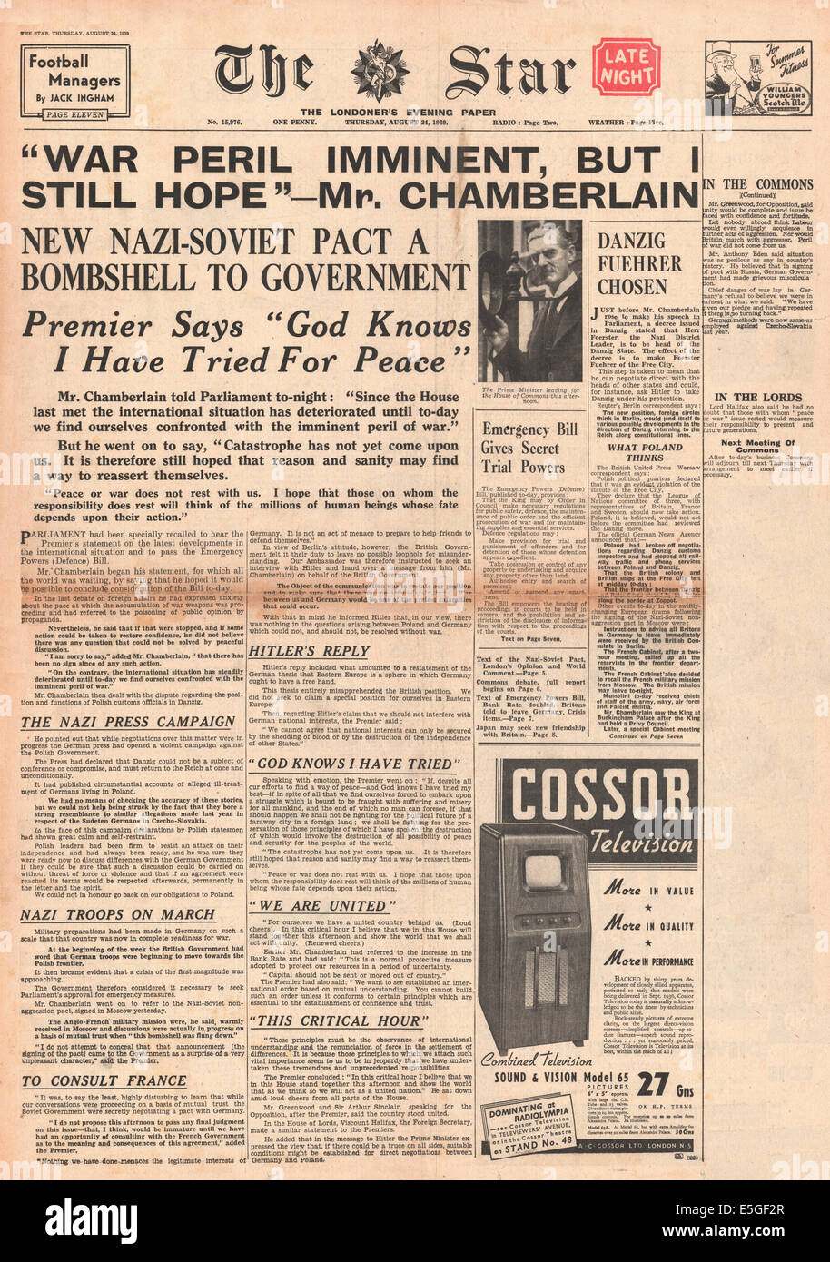 1939 The Star (London) front page reporting Nazi-Soviet pact signed by German foreign minister Joachim Ribbetrop and Soviet foreign minister Vyacheslav Molotov Stock Photo