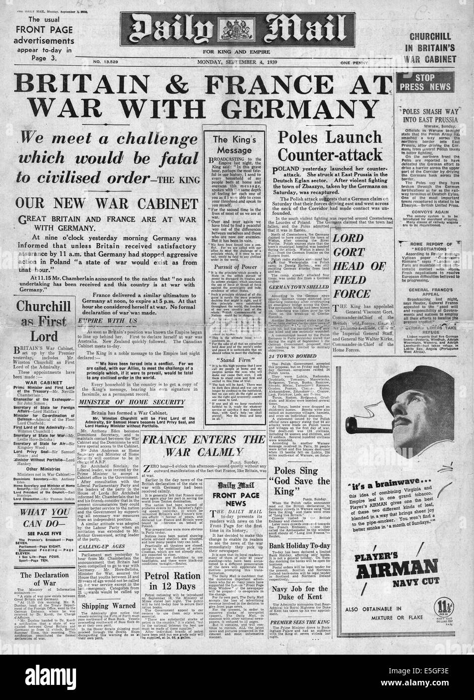 1939 Daily Mail front page reporting the declaration of war on Germany by Britain and France Stock Photo