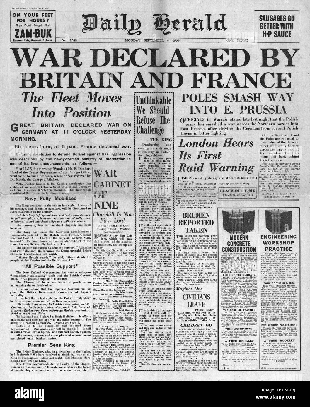 1939 Daily Herald front page reporting the declaration of war on Germany by Britain and France Stock Photo