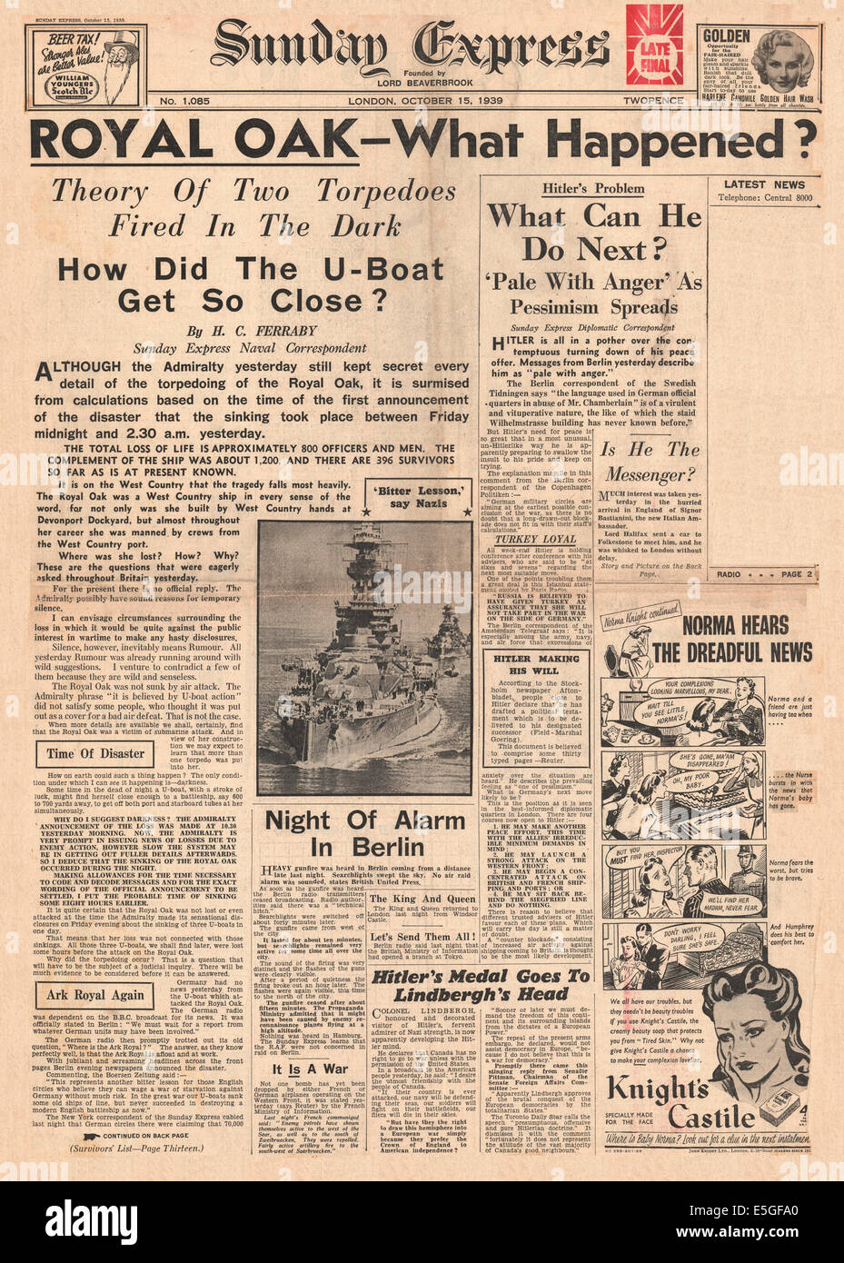 1939 Sunday Express front page reporting sinking HMS Royal Oak Stock Photo