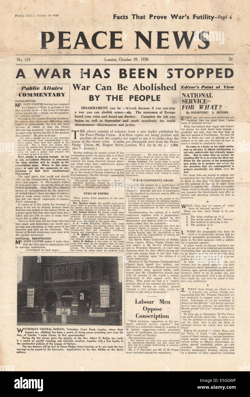 1938 Peace News front page reporting the signing of the Munich peace agreement Stock Photo